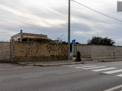 ...e abitazioni occupate dai rom